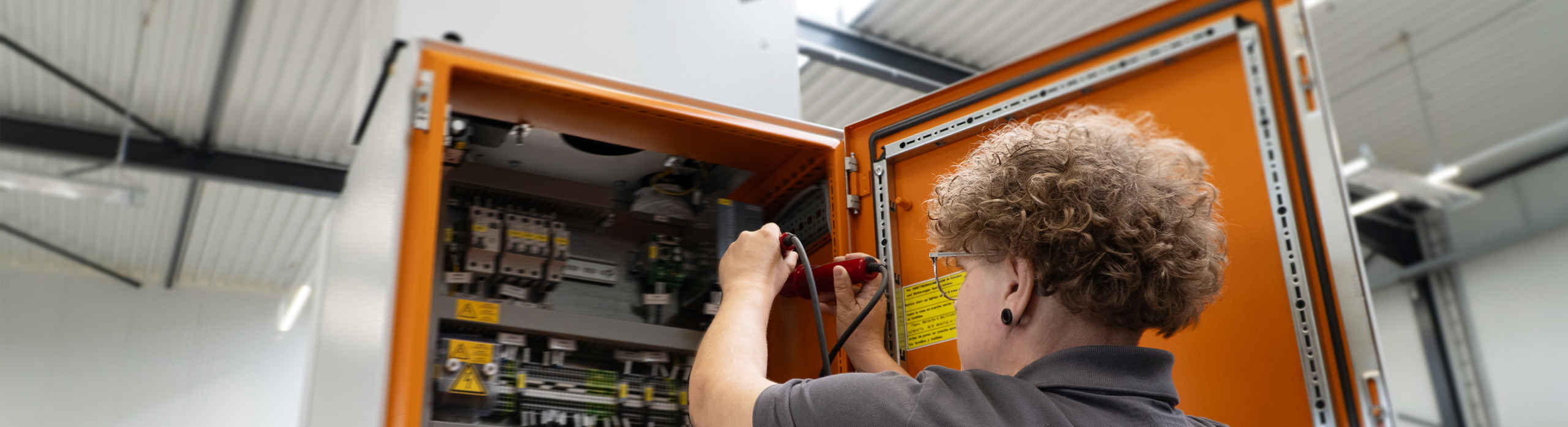 Elektroniker für Betriebstechnik im Schaltschrankbau bei der GID in Alsdorf