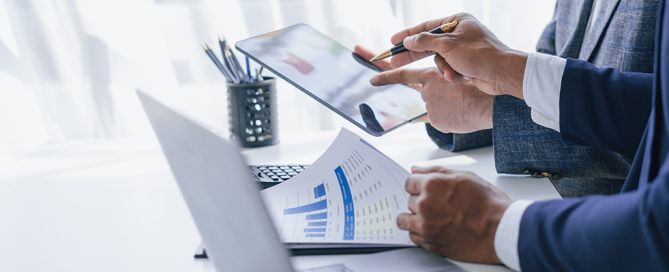 Header Webseite Stellenanzeige Fringsgruppe Controlling Finanzbuchhaltung