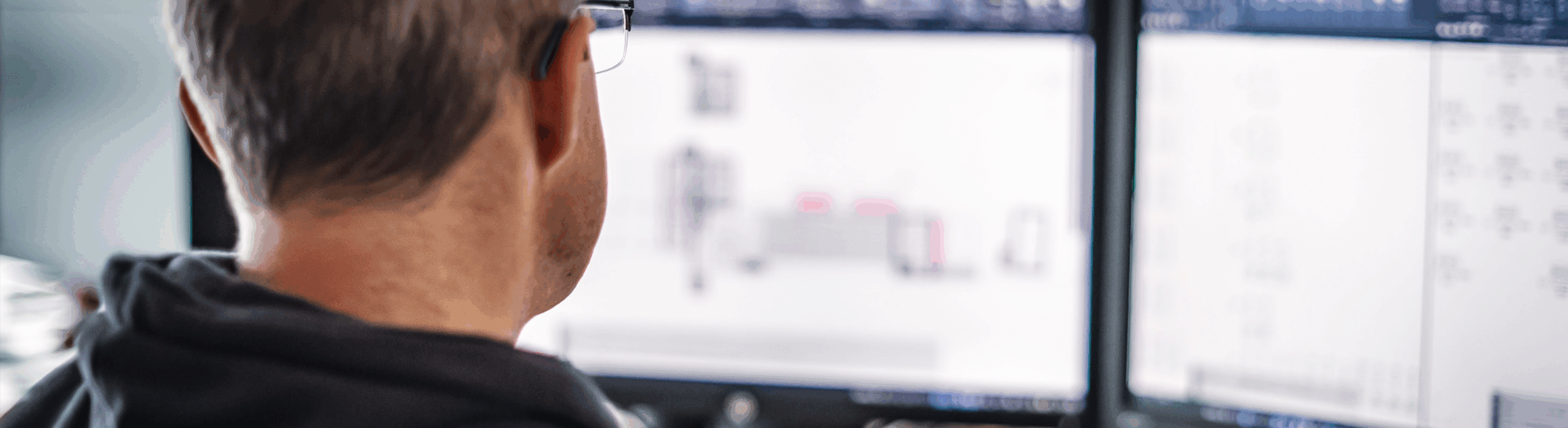 Technischer Systemplaner Elektrotechnik Essen – CAD-Planung im Team